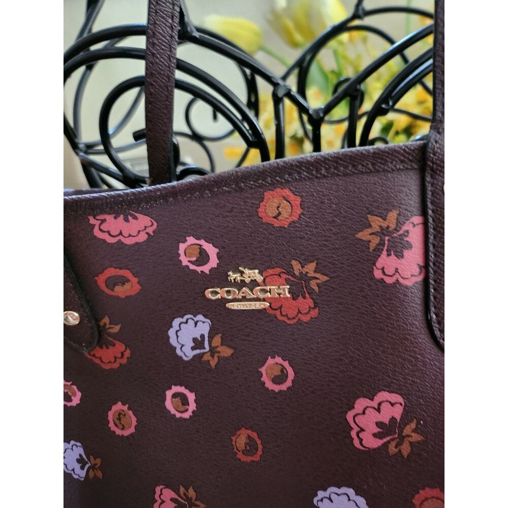 Coach Reversible City Tote & pouch - Picture 4 of 12